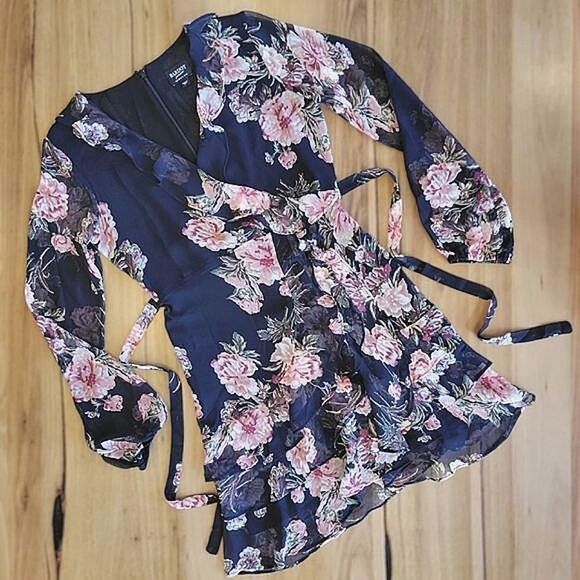 Bardot Tween Girl Cassidy Wrap Dress in Mood Bloom - Picture 3 of 16